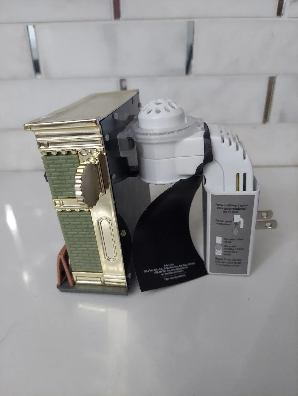 Cafe Club Coffee Shop walflower plug by bath and body works